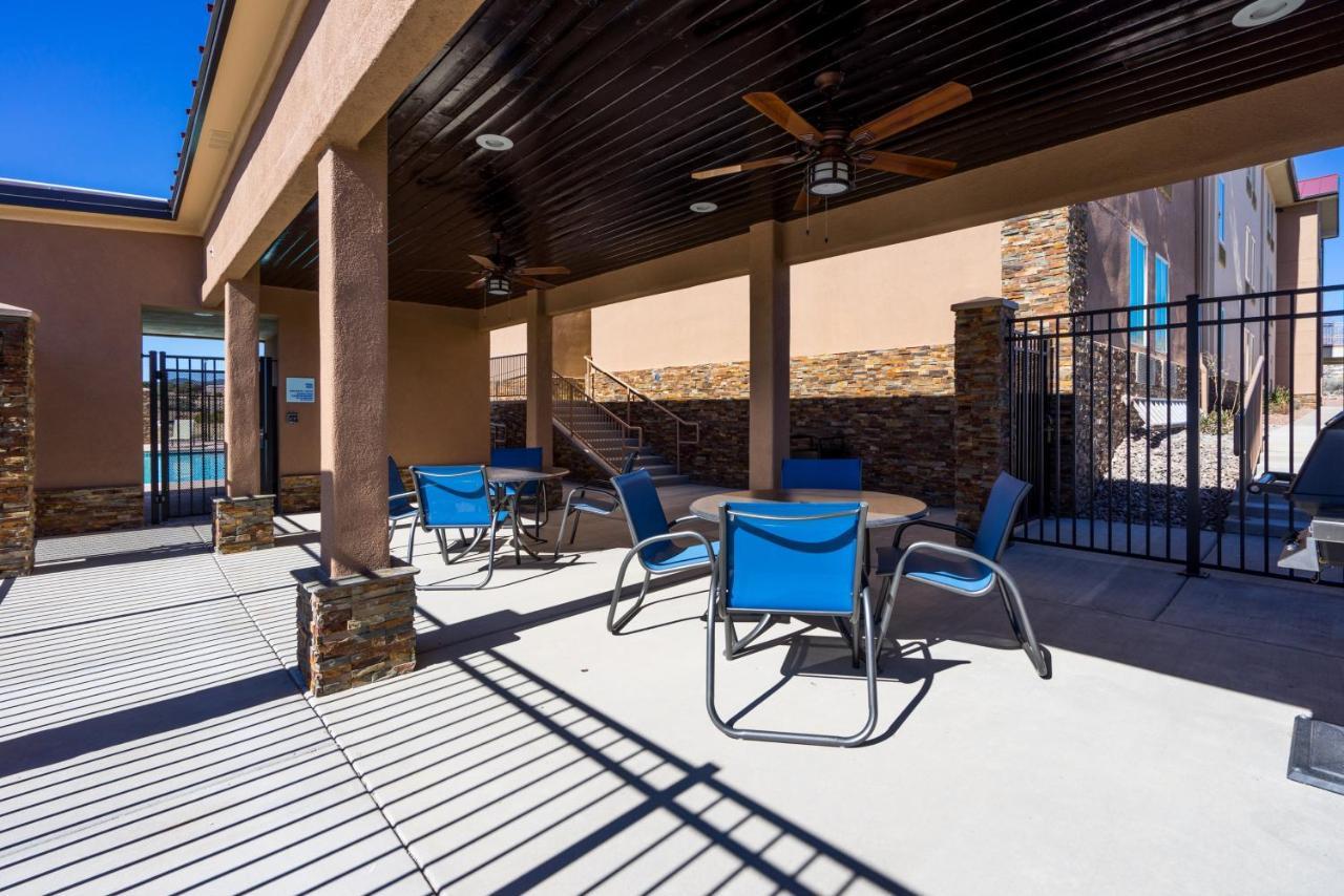 Holiday Inn Express Silver City By Ihg Esterno foto